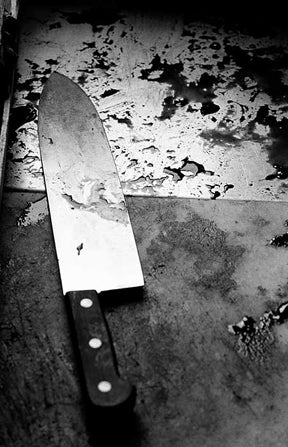 [Book #107745] [La Conversation] Couteau / Knife. Hans Gissinger.