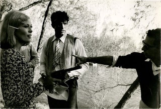 Book #133102] Bonnie and Clyde (Original double weight photograph from the 1967 film). Arthur...