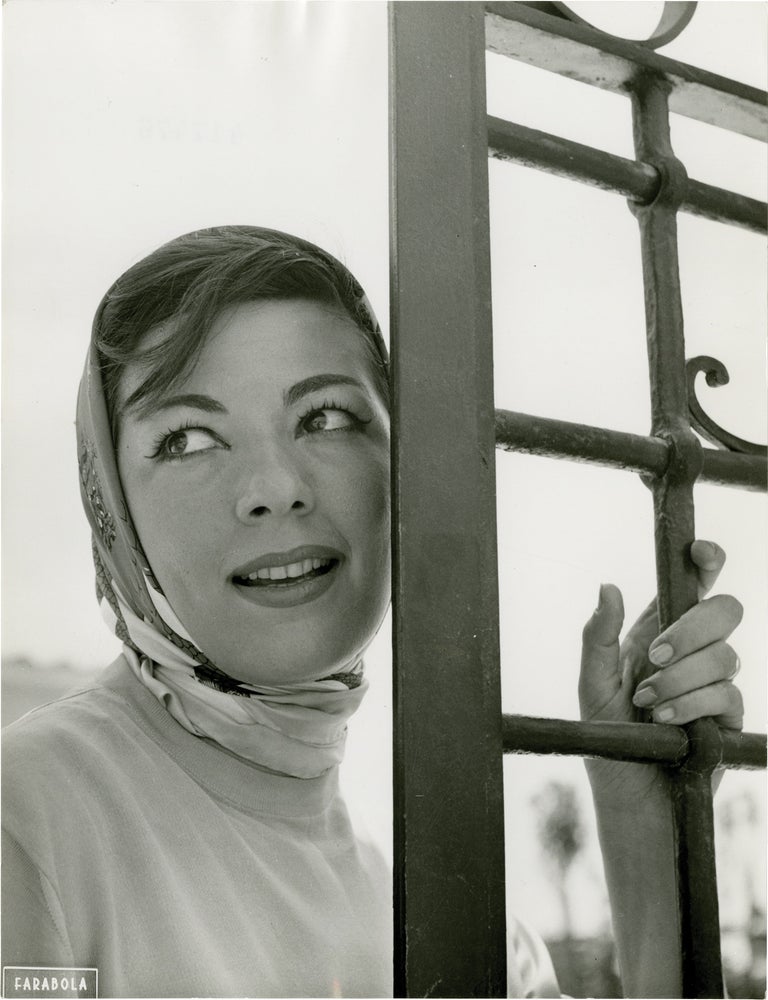 Archive of 80 original photographs of opera star Anna Moffo