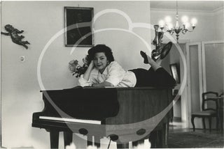 Archive of 80 original photographs of opera star Anna Moffo