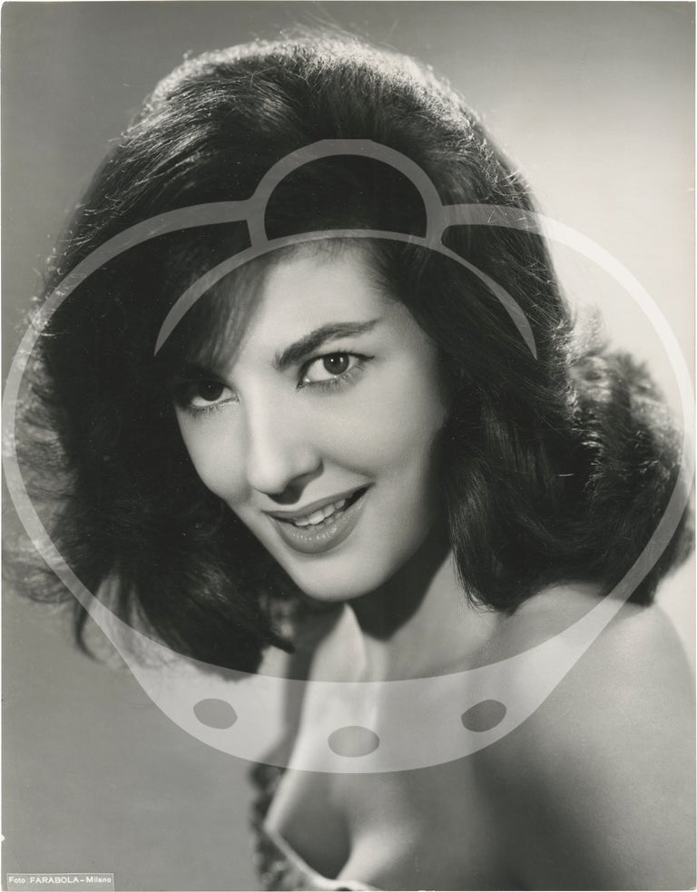 Archive of 80 original photographs of opera star Anna Moffo