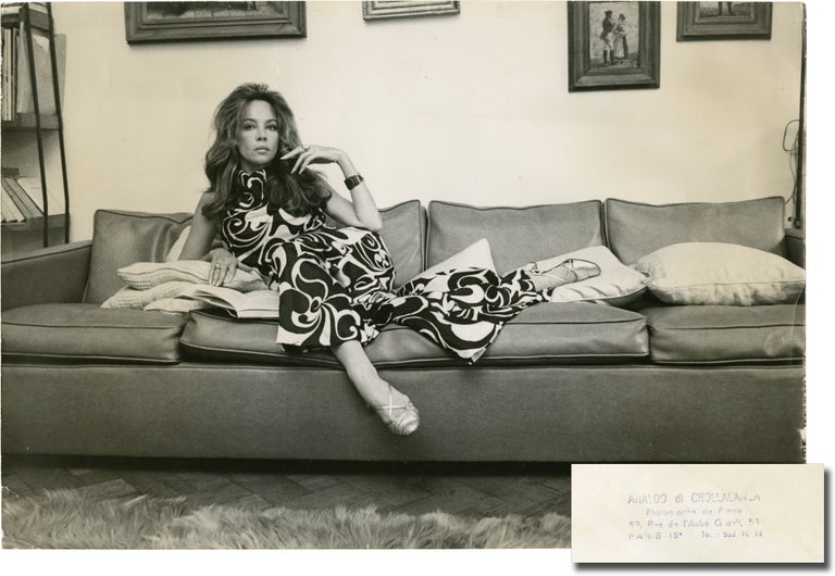 [Book #142593] Original photograph of Leslie Caron, circa 1970s. Leslie Caron, Araldo de Crollalanza, subject, photographer.