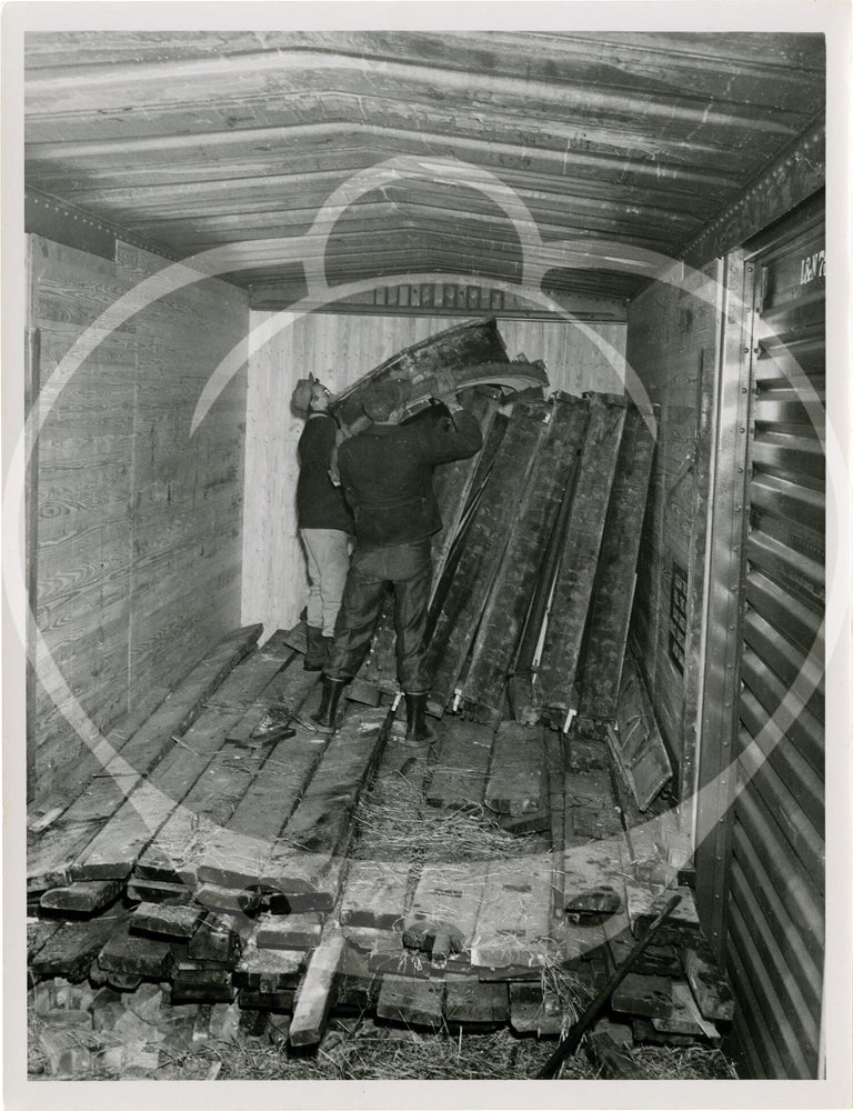 Archive of 15 photographs documenting the moving of Heinz House