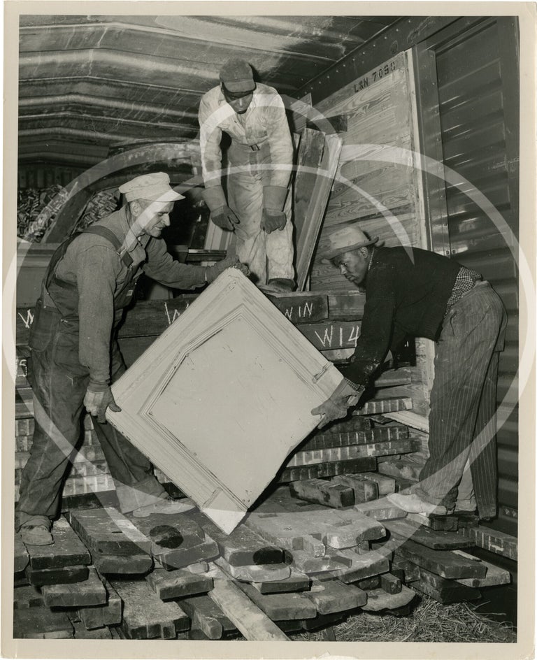 Archive of 15 photographs documenting the moving of Heinz House