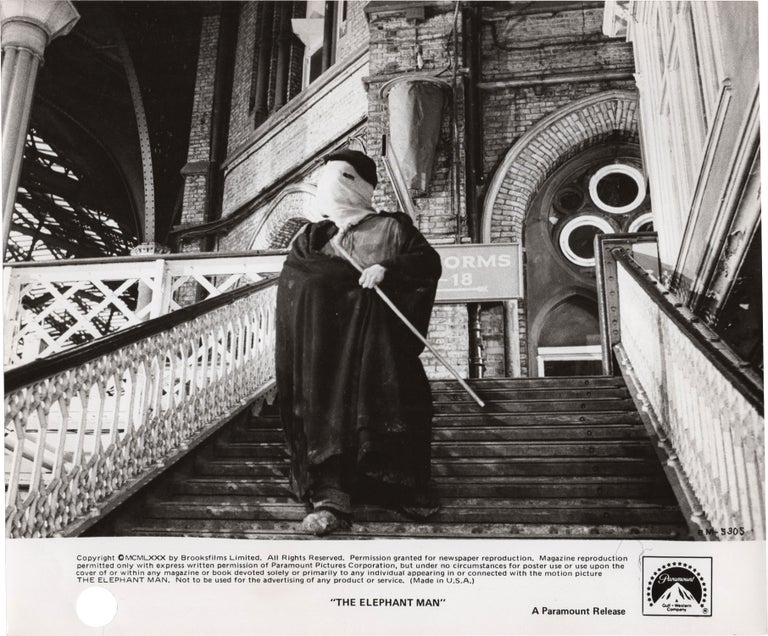 Book #147584] The Elephant Man (Collection of ten original photographs from the 1980 film). David...