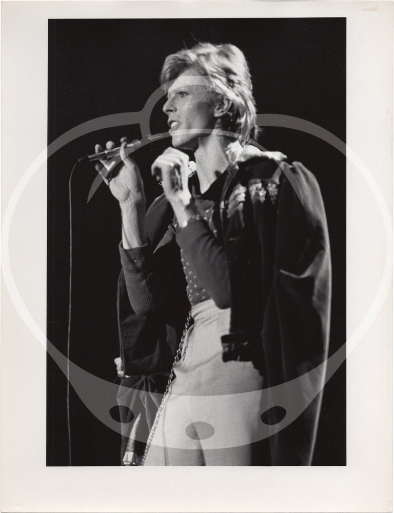 Sixteen original photographs of David Bowie on the Diamond Dogs tour, 1974