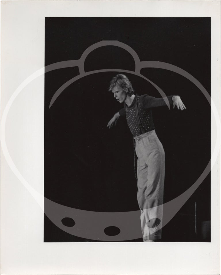 Sixteen original photographs of David Bowie on the Diamond Dogs tour, 1974