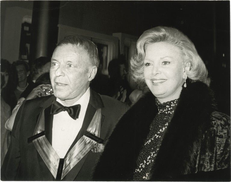 [Book #150176] Original photograph of Frank Sinatra and his wife Barbara at the Kennedy Center Honors, 1983. Barbara Sinatra Frank Sinatra, Ron Galella, subjects, photographer.