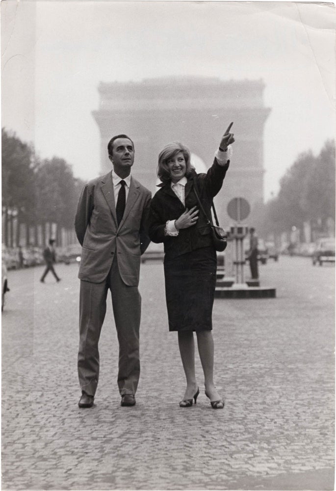 [Book #150442] Original photograph of Monica Vitti and Michelangelo Antonioni in Paris, circa 1963. Michelangelo, Antonioni Monica Vitti, subjects.