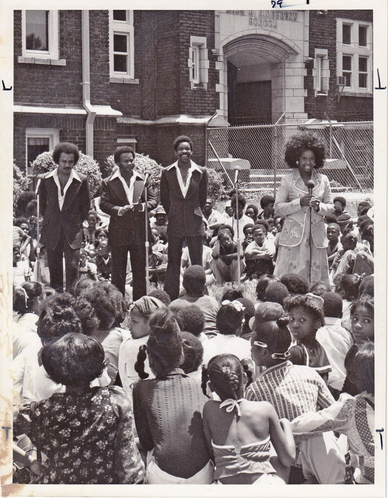 [Book #154247] Original photograph of Gladys Knight and the Pips in performance, 1974. Gladys Knight, subject.