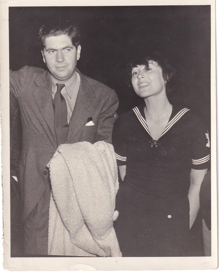 [Book #155627] Original snapshot photograph of Max Reinhardt and Luise Rainer, circa 1930s. Luise Rainer Max Reinhardt, Charles Rhodes, subjects, photographer.