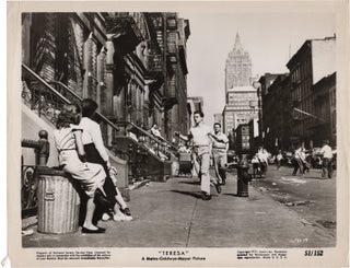 Book #158855] Teresa (Original photographs from the 1951 film). Fred Zinnemann, Stewart Stern,...