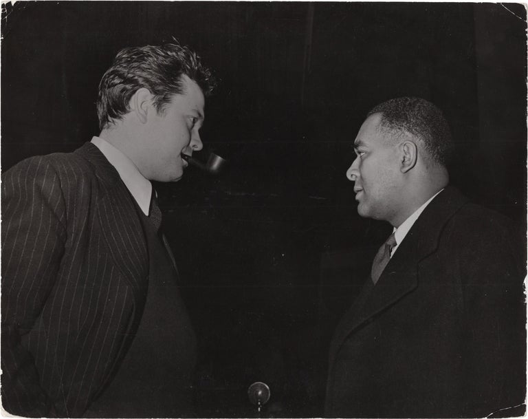 [Book #159790] Original photograph of Orson Welles and Richard Wright, 1941. Richard Wright Orson Welles, subjects.