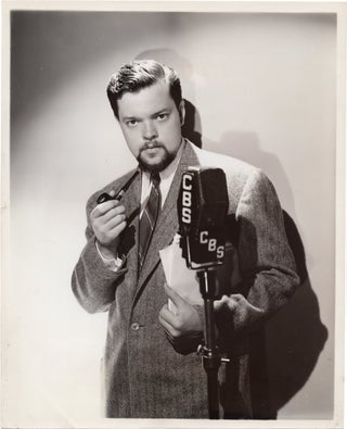 Book #159794] Original publicity photograph of Orson Welles, 1939. Orson Welles, subject