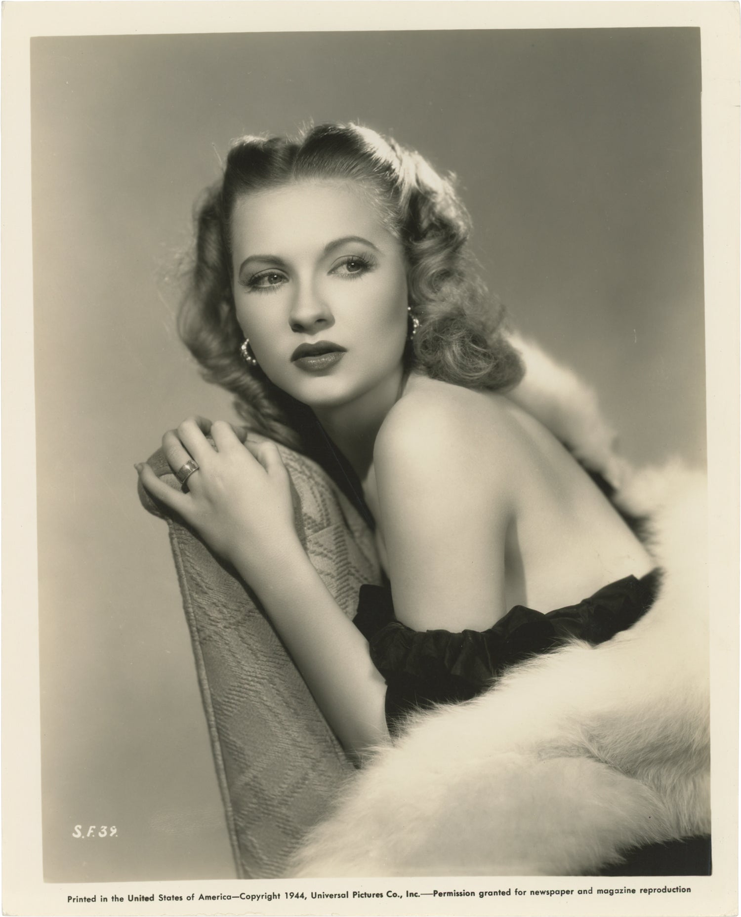 Four original portrait photographs of Susanna Foster, 1943-1945