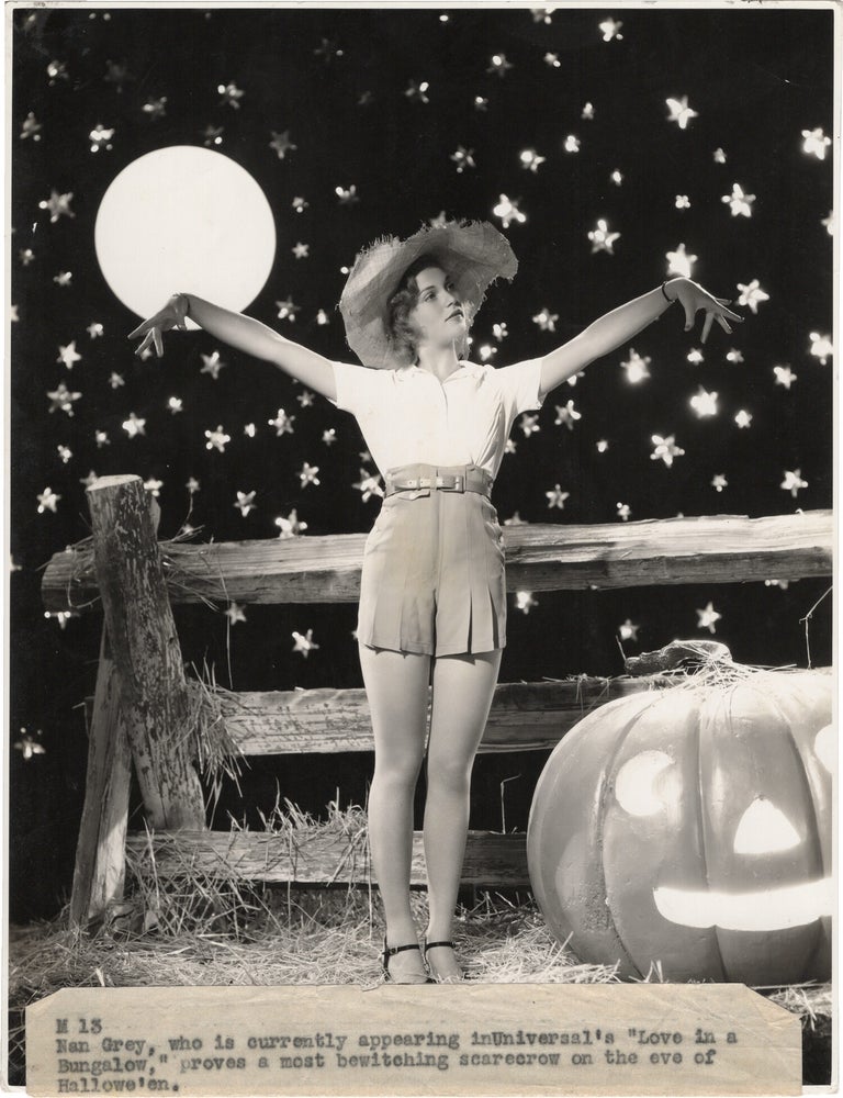 Original Halloween publicity photograph of Nan Grey