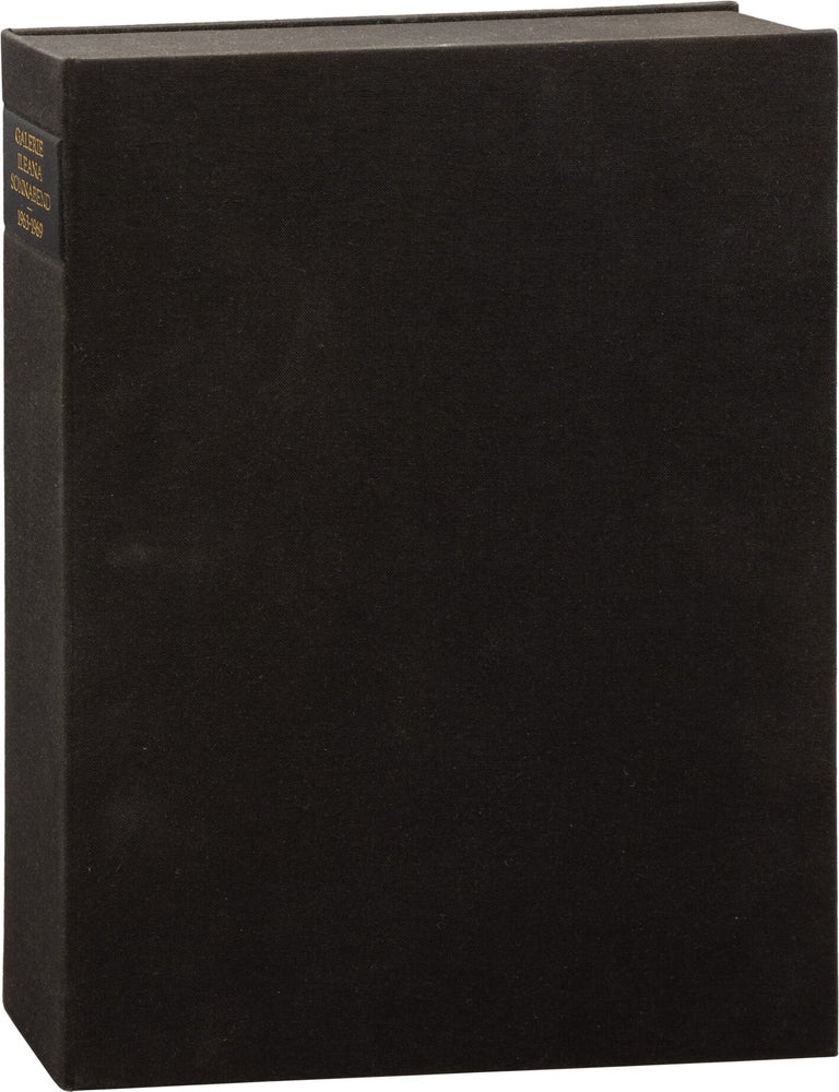Collection of 19 original exhibition catalogs for shows at Galerie Ileana Sonnabend in Paris, 1963-1969