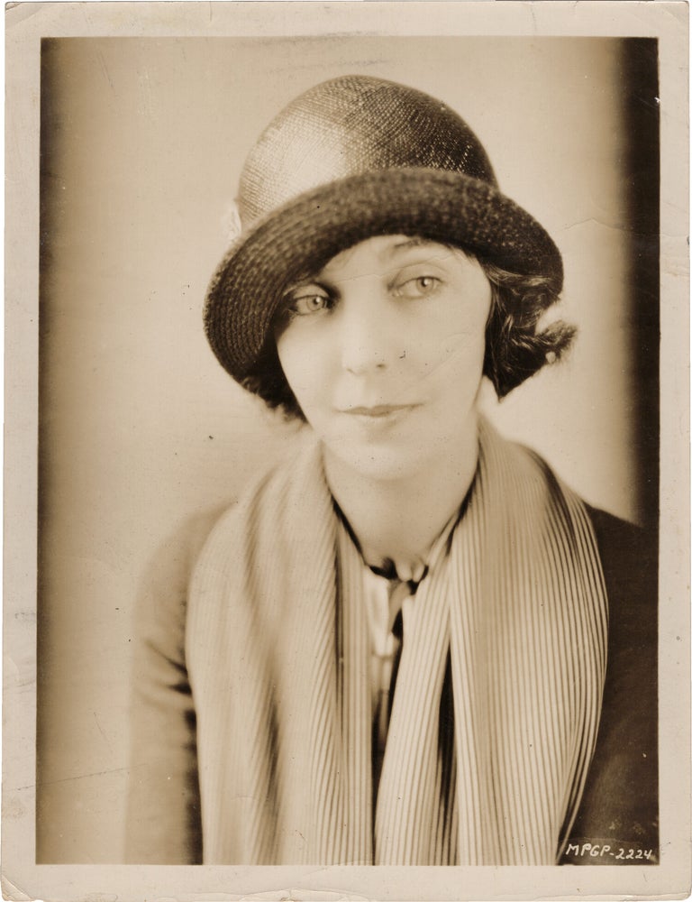 Book #171485] Greed (Original photograph of Zasu Pitts from the 1924 film). Erich von Stroheim,...