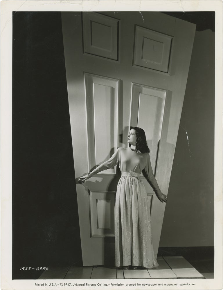 Book #172454] Secret Beyond the Door (Four original photographs from the 1947 film noir). Fritz...